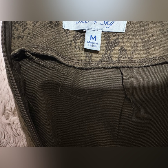 She + Sky Olive Snake Pattern Asymmetrical Skort - Picture 9 of 9